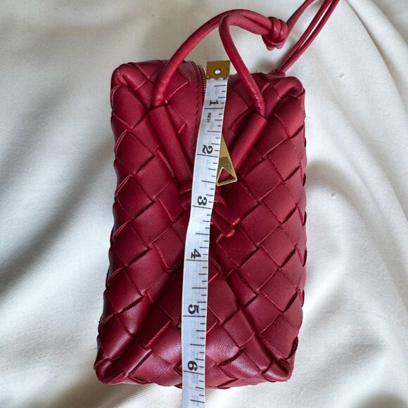 AUTHENTIC Bottega Veneta Small "Loop" Camera Bag in Red - Picture 10 of 11